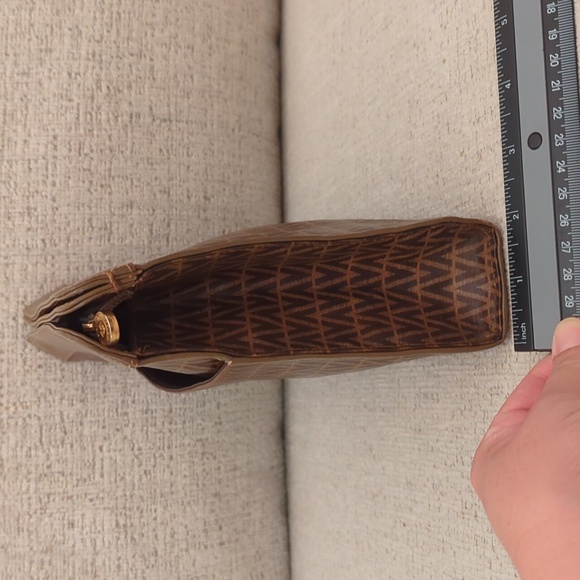 Mario Valentino Brown Clutch - Picture 5 of 10